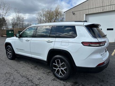 Certified 2023 Jeep Grand Cherokee L Limited AWD/4WD image 17