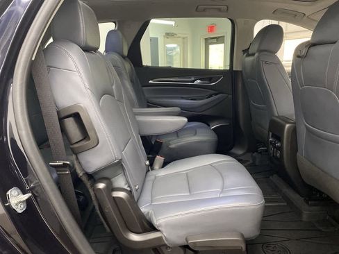 Used 2020 Buick Enclave Premium w/ Sun and Sites Package image 18