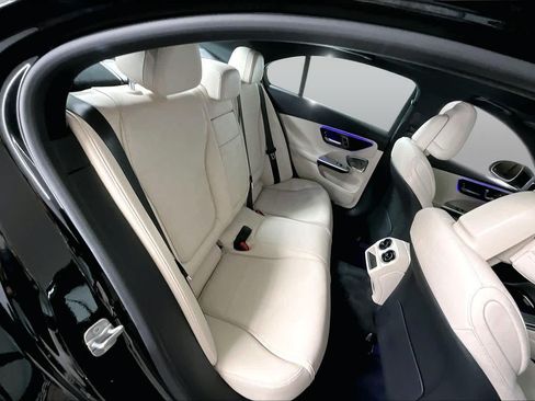 Certified 2024 Mercedes-Benz C 300 4MATIC Sedan image 20