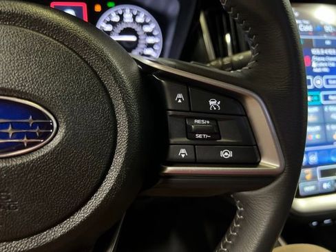 Used 2025 Subaru Outback Premium AWD/4WD image 39