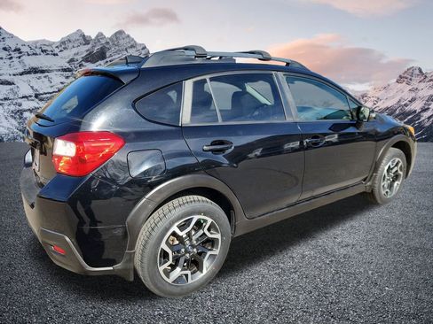 Used 2017 Subaru Crosstrek 2.0i Limited image 6