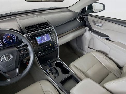 Used 2017 Toyota Camry LE FWD image 24