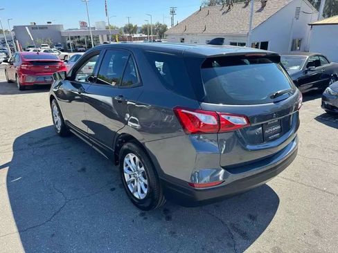 Used 2021 Chevrolet Equinox LS FWD image 6