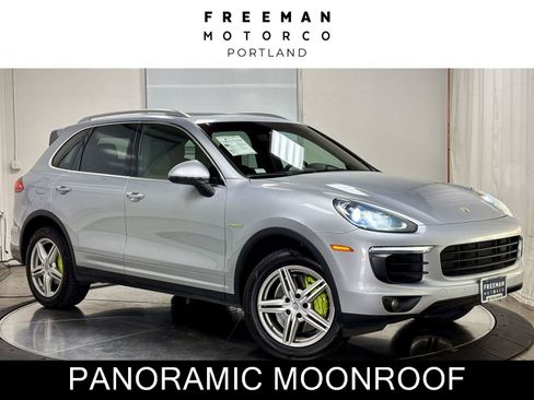 Used 2016 Porsche Cayenne S AWD/4WD image 1