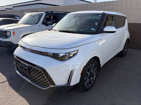 Certified 2024 Kia Soul EX w/ Option Group 015 FWD image 4