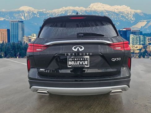 New 2025 INFINITI QX50 Pure image 6