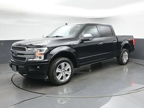 Used 2018 Ford F150 Platinum w/ Equipment Group 701A Luxury AWD/4WD image 4