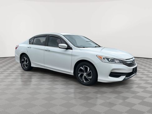 Certified 2017 Honda Accord LX image 1
