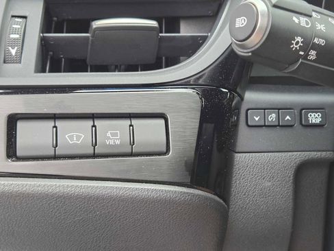 Used 2024 Lexus ES 300h F Sport image 20