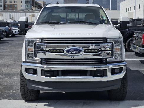 Used 2019 Ford F250 Lariat w/ Lariat Ultimate Package image 2