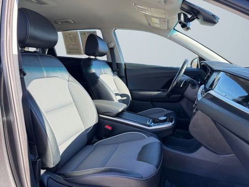 Used 2022 Kia Niro EX w/ Cold Weather Package image 15