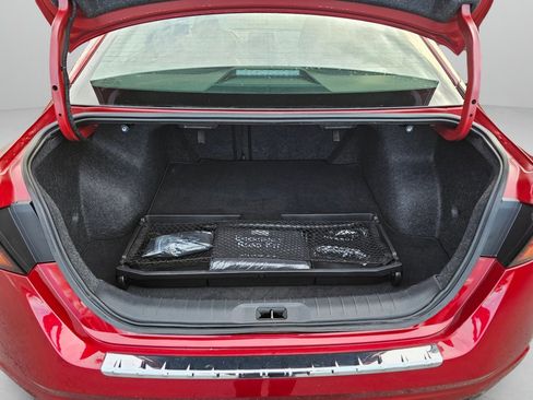 Used 2022 Nissan Altima 2.5 SR image 17