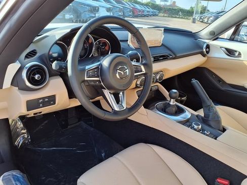 New 2026 MAZDA MX-5 Miata Grand Touring RWD image 9