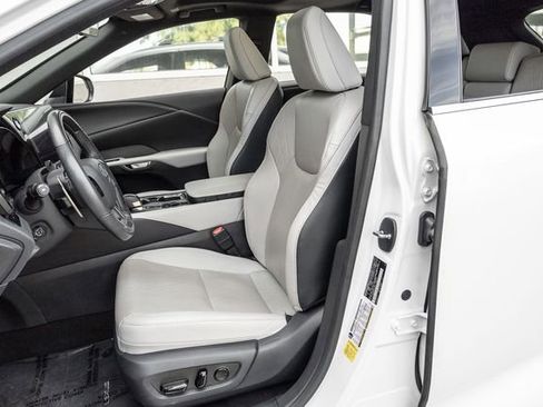 Used 2024 Lexus RX 350 Premium Plus image 11