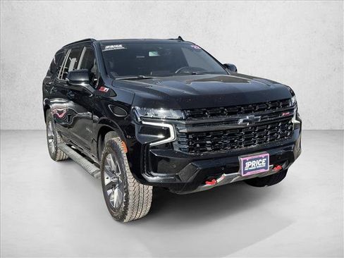 Used 2022 Chevrolet Tahoe Z71 w/ Luxury Package image 3