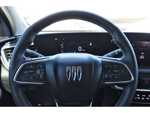 Used 2025 Buick Encore GX Avenir w/ Avenir Technology Package image 15