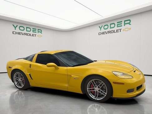 Used 2007 Chevrolet Corvette Z06 w/ Preferred Equipment Group RWD image 2