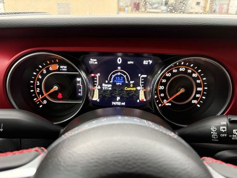 Used 2023 Jeep Wrangler Unlimited Rubicon AWD/4WD image 18