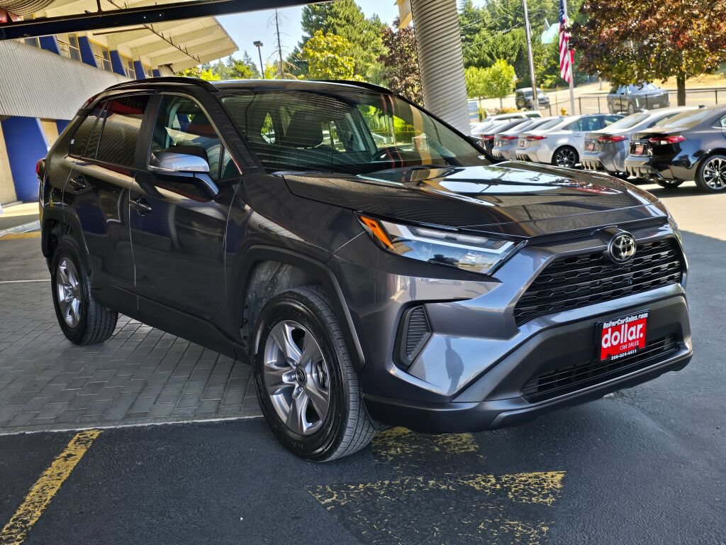 Used 2024 Toyota RAV4 XLE w/ Convenience Package AWD/4WD image 3