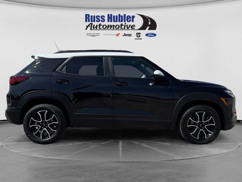 Used 2025 Chevrolet TrailBlazer ACTIV w/ Convenience Package FWD image 8