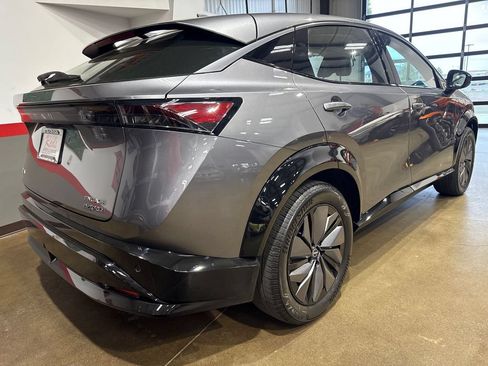 Used 2024 Nissan Ariya AWD image 35
