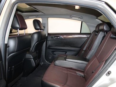 Used 2012 Toyota Avalon Limited image 11