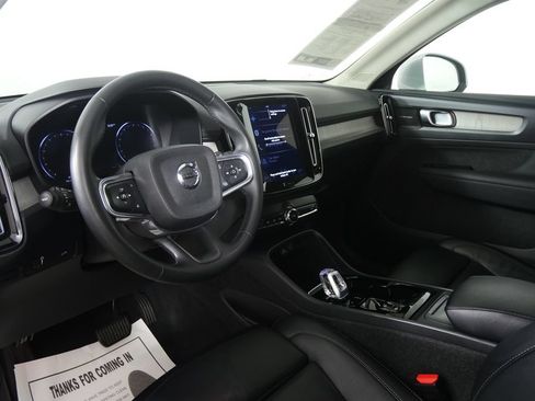 Used 2022 Volvo XC40 T5 Inscription w/ Climate Package AWD/4WD image 12