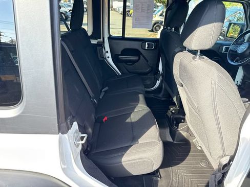 Used 2020 Jeep Wrangler Unlimited Sport AWD/4WD image 10