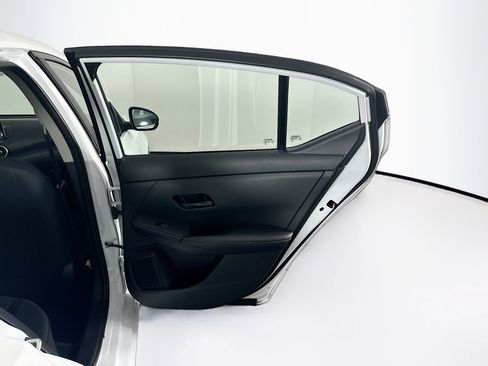 Used 2024 Nissan Sentra S image 28