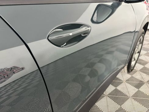 Used 2025 Chevrolet Trax LT w/ Driver Confidence Package image 30