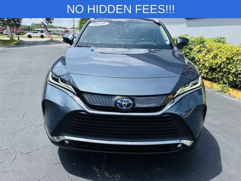 Used 2024 Toyota Venza Limited image 3