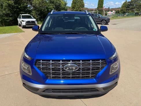 Used 2024 Hyundai Venue SEL FWD image 8