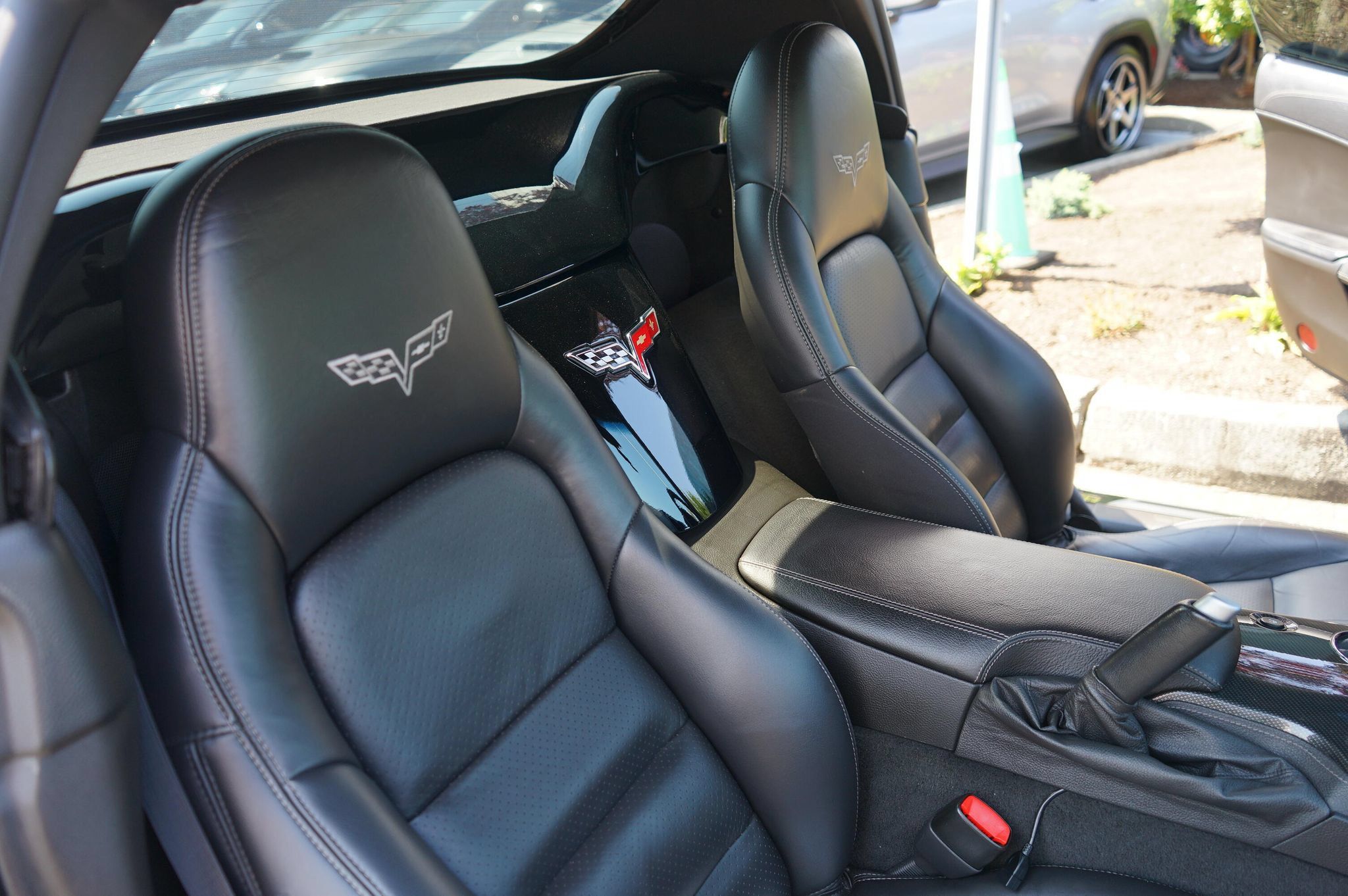 Used 2010 Chevrolet Corvette Grand Sport w/ Preferred Equipment Group RWD image 21