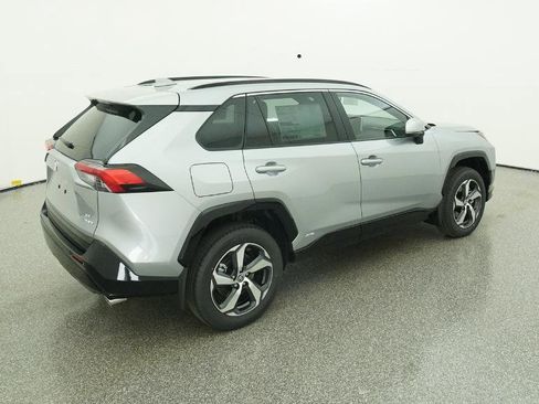 New 2025 Toyota RAV4 SE image 21
