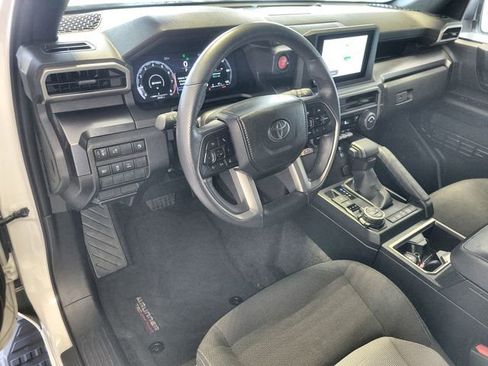 Used 2025 Toyota 4Runner TRD Off-Road image 14