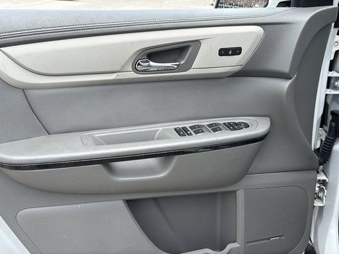 Used 2016 Chevrolet Traverse LTZ AWD/4WD image 20