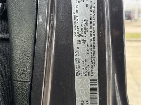 Used 2024 Jeep Gladiator Rubicon w/ Technology Group image 27