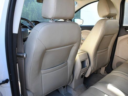 Used 2015 Ford Escape SE image 21