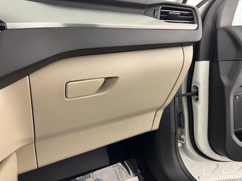 Used 2021 Ford Escape Titanium w/ Class II Trailer Tow Package image 37