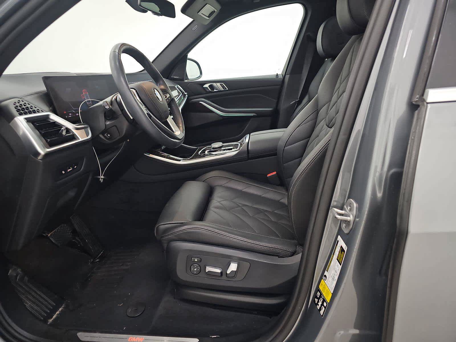 Used 2024 BMW X5 xDrive40i w/ Premium Package AWD/4WD image 5