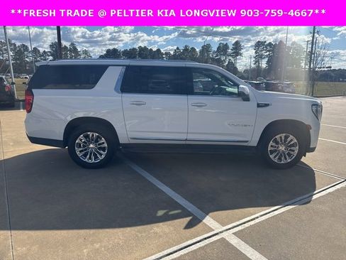 Used 2021 GMC Yukon XL SLT w/ Rear Media and Nav Package image 9