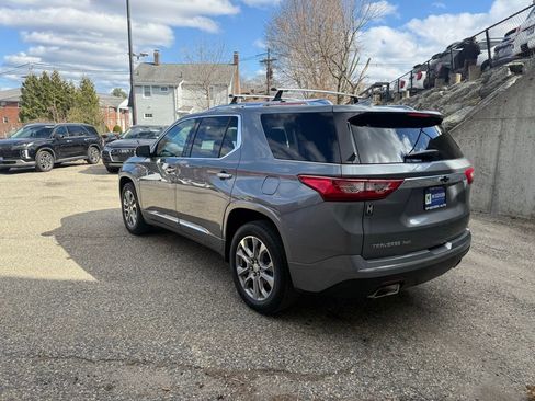 Used 2019 Chevrolet Traverse Premier w/ LPO, Floor Liner Package AWD/4WD image 4