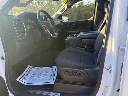 Used 2022 Chevrolet Silverado 1500 LT image 13