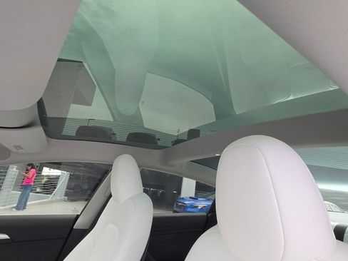 Used 2023 Tesla Model 3 Standard Range RWD image 6
