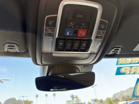 Used 2020 RAM 1500 Limited AWD/4WD image 41
