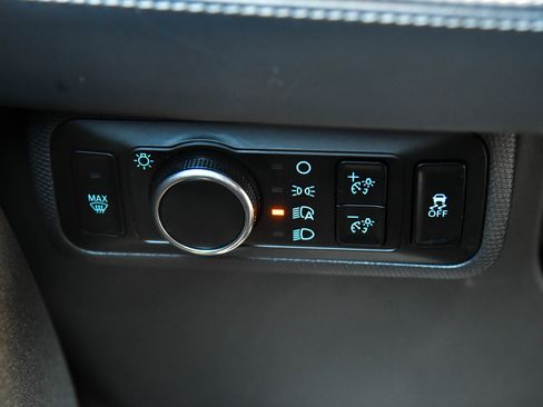 Used 2024 Ford Mustang Mach-E Select image 38