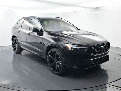 Used 2024 Volvo XC60 B5 Ultimate w/ Protection Package Premier AWD/4WD image 17