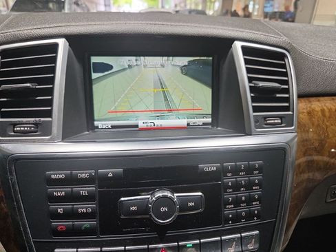Used 2016 Mercedes-Benz GL 450 4MATIC image 10