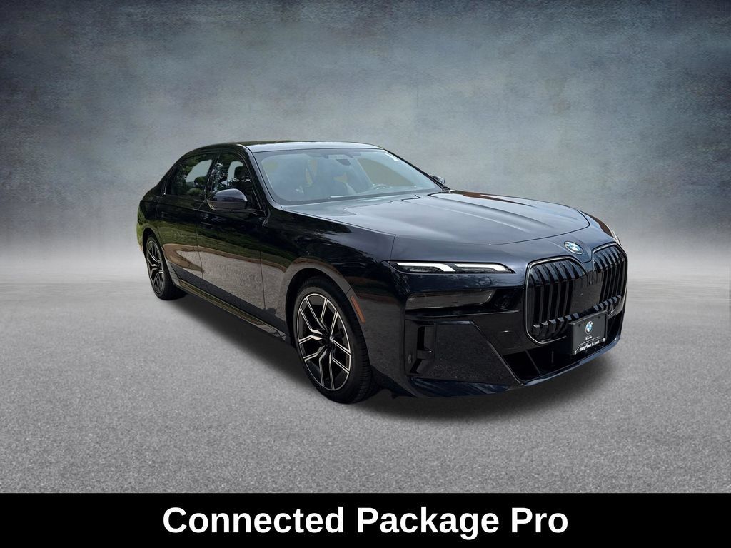 Used 2024 BMW 740i xDrive AWD/4WD image 9