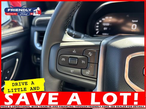 Used 2024 GMC Yukon SLT w/ SLT Premium Package image 29